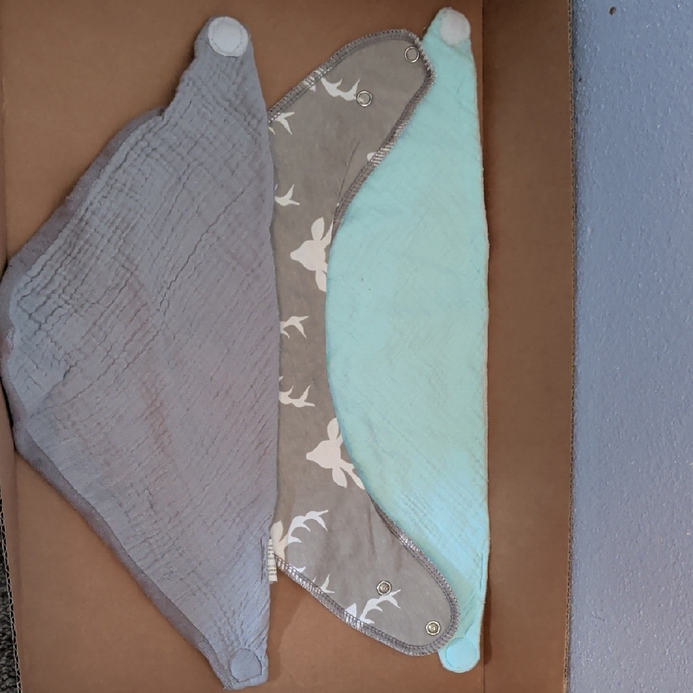 Target Baby Drool Bibs Trio - Gray, Light Blue, Gray Pattern